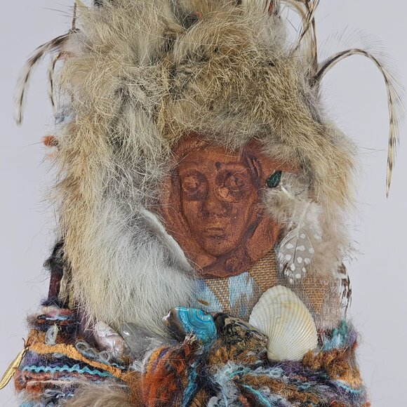 Handcrafted Nature Spirit Doll Witch Shaman Feathers Fur Shells Yarn Accents - Picture 7 of 10